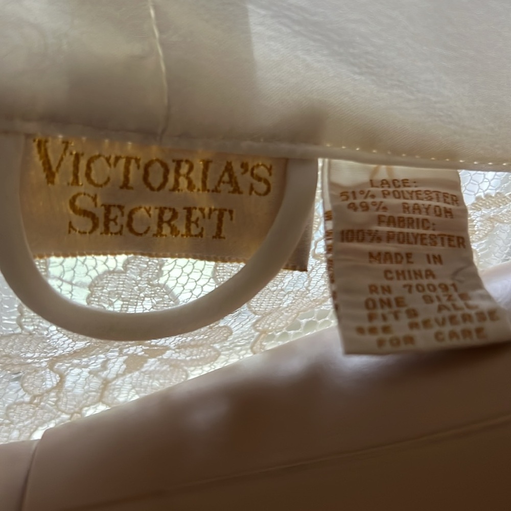 Victoria’s Secret Lace Robe with Sash,Like New, Size Large - Picture 9 of 9